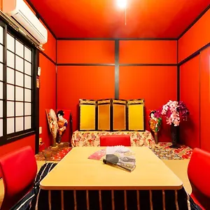 Apartment Family House, Osaka